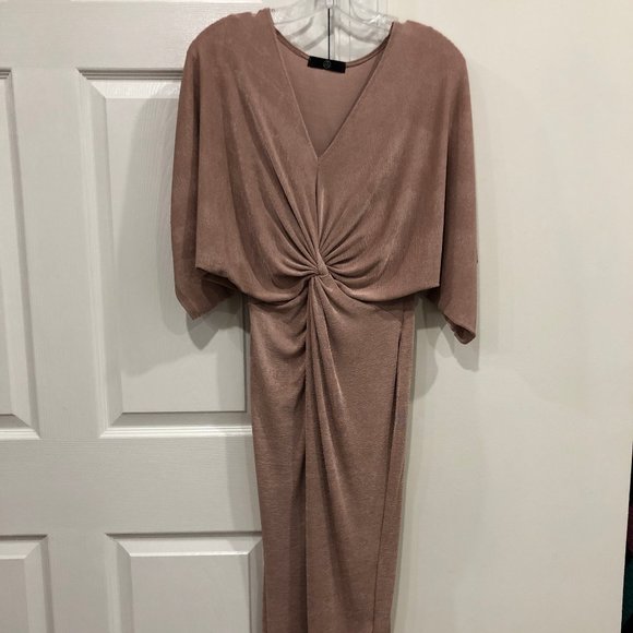 Missguided Dresses & Skirts - Missguided Nude colored Twist Dress